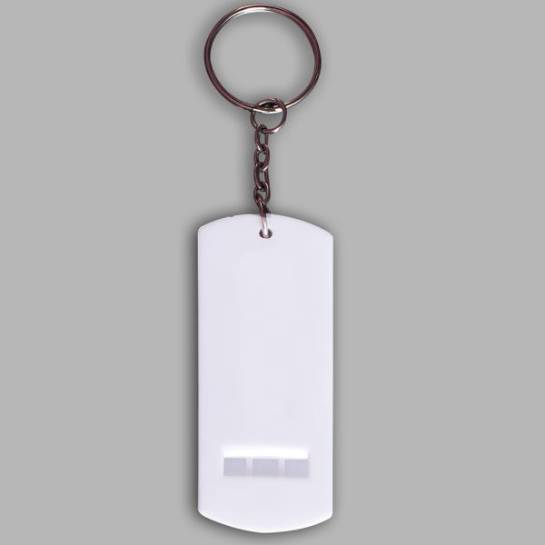 Llavero de plástico rectangular con silbato